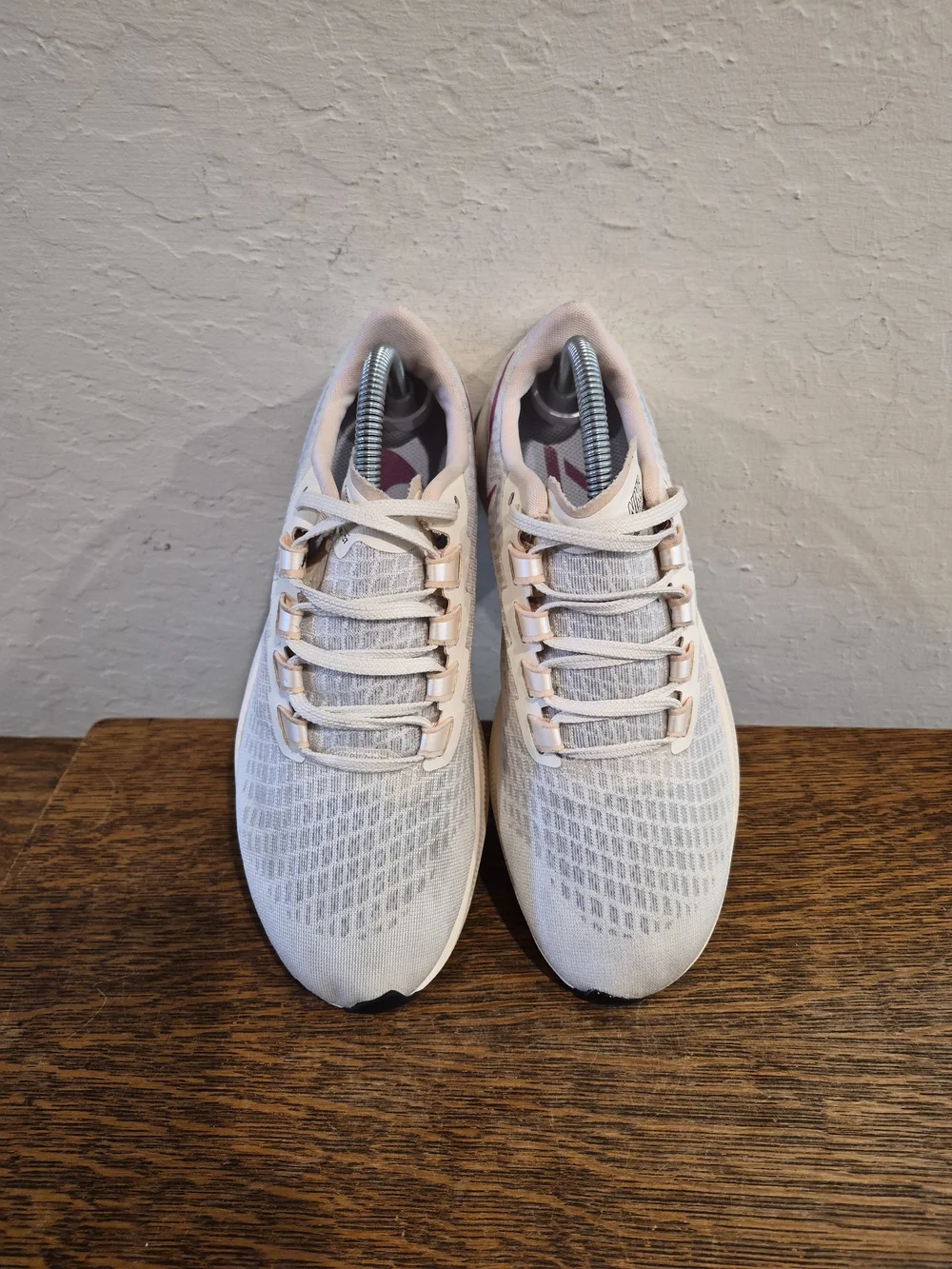 Nike Air Zoom Pegasus 37 Athletic Running Shoes  Women's Size US 8.5